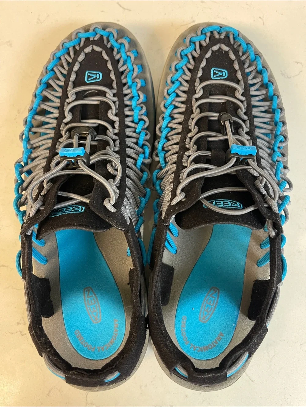 Keen UNEEK Men's Outdoor Sandal Black/Blue US Size 11.5 Worn 3-4 times